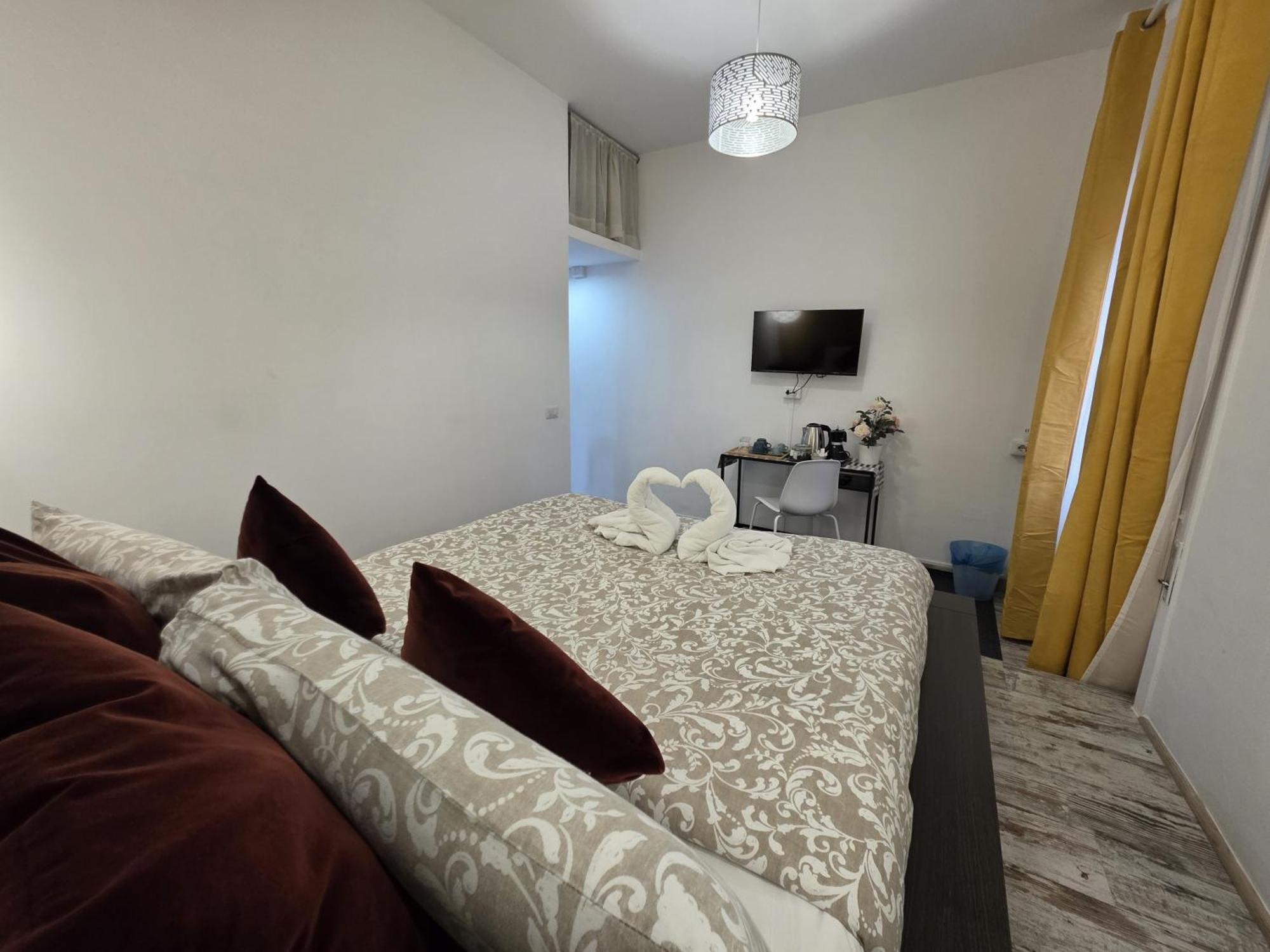 Appia Avenue 639 2*
